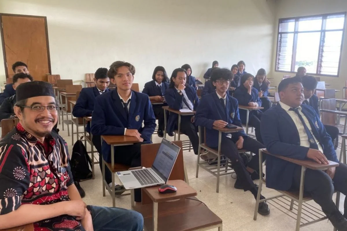 Interaksi Akademik Dosen & Mahasiswa